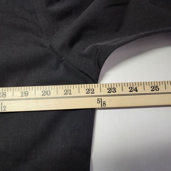 UNTUCKIT BLACK LONG SLEEVE BUTTON DOWN SIZE LARGE - Picture 6 of 10